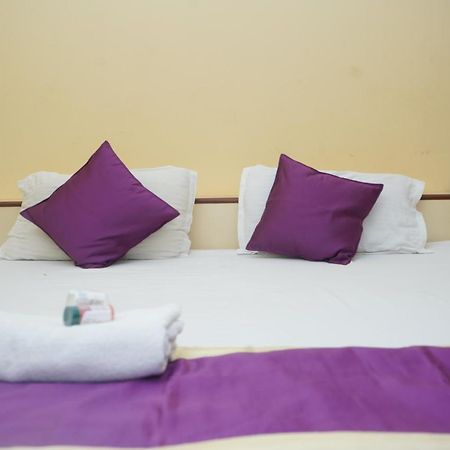 Hotel Nirmal Palace Kanpur Exterior photo